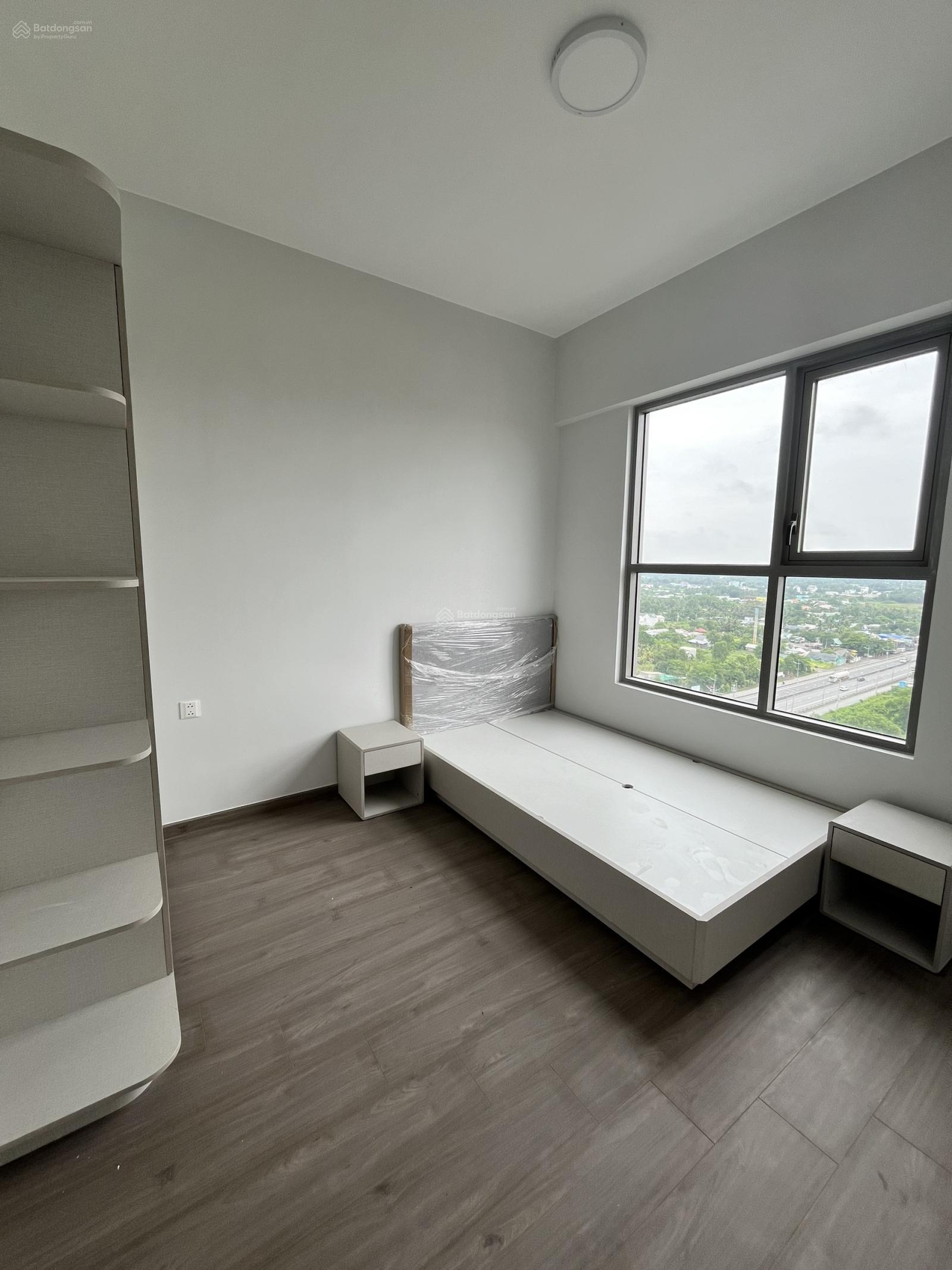 Suất nội bộ bán căn 3PN 113m2 + giá 4.7 tỷ, sẵn giường tủ, view ủy ban, mini penthouse CC Westgate