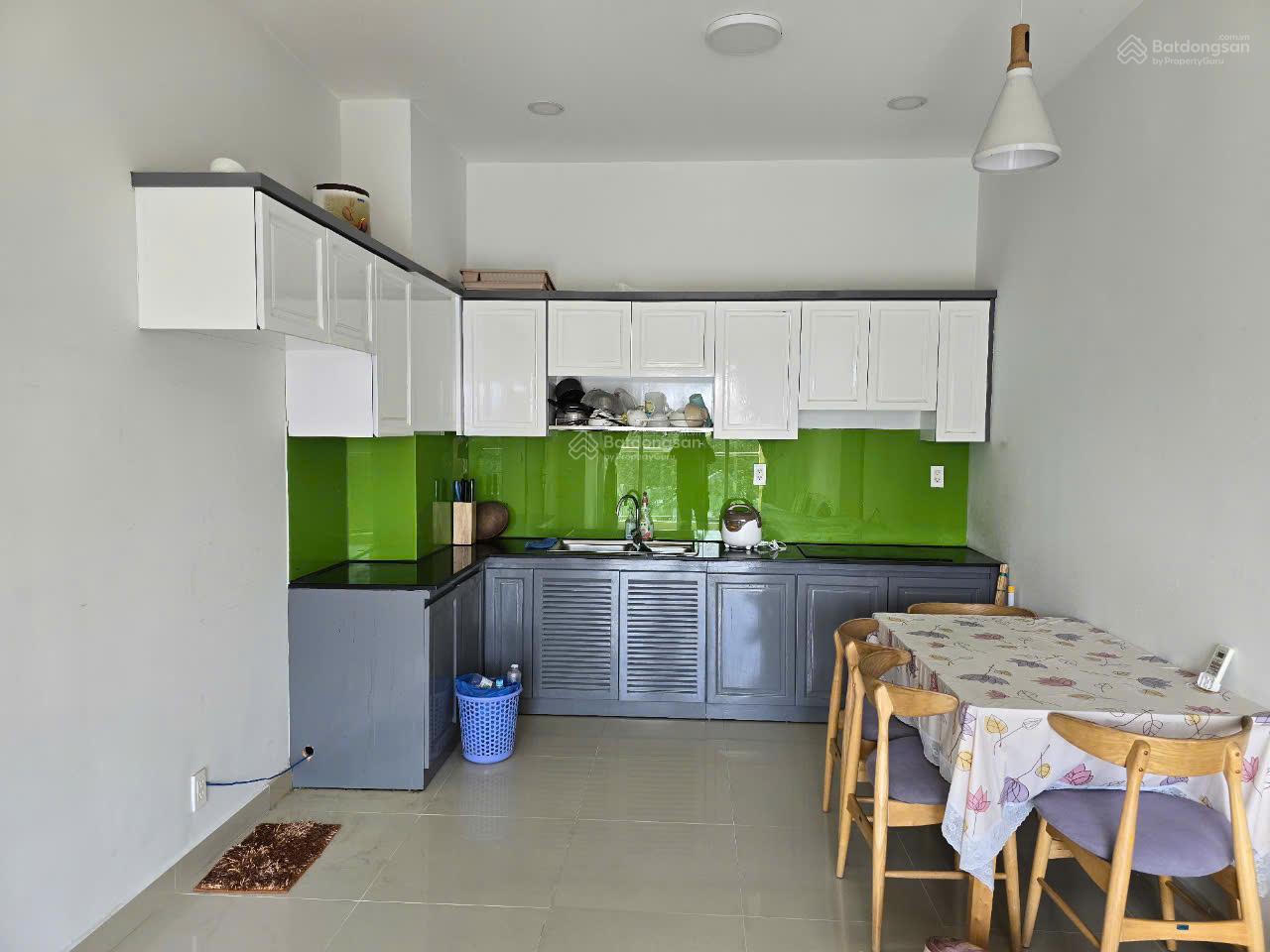 Cần bán căn 2 phòng 72m2 chung cư Vũng Tàu Gold Sea, căn góc view biển. LH em Yến 0792 366 ***