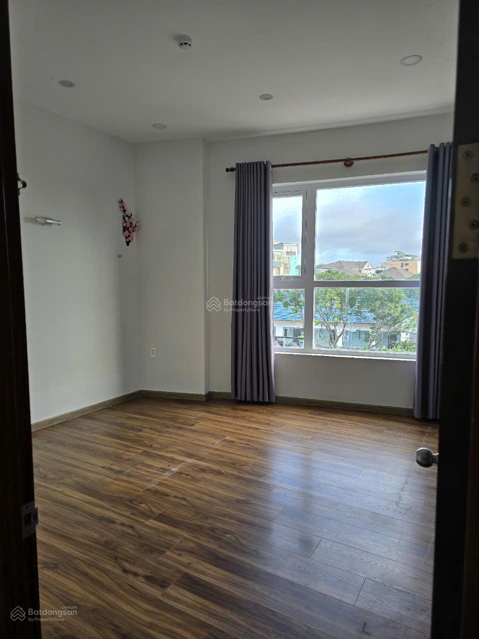 Cần bán căn 2 phòng 72m2 chung cư Vũng Tàu Gold Sea, căn góc view biển. LH em Yến 0792 366 *** Cần bán căn 2 phòng 72m2 chung cư Vũng Tàu Gold Sea, căn góc view biển. LH em Yến 0792 366 ***