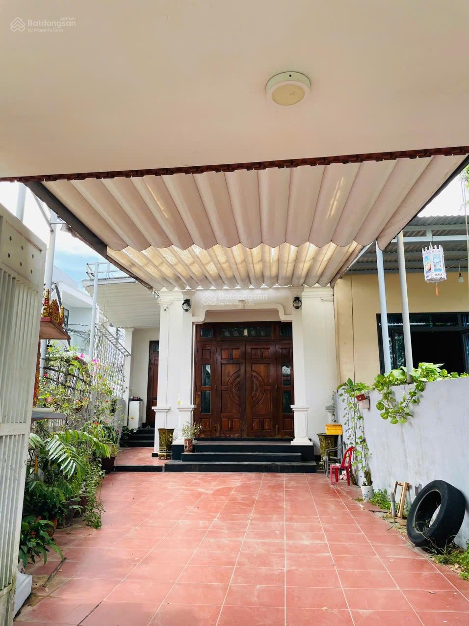 Bán nhà 3 tầng siêu đẹp mặt tiền đường Minh Mạng thành phố Huế giá như nhà kiệt Bán nhà 3 tầng siêu đẹp mặt tiền đường Minh Mạng thành phố Huế giá như nhà kiệt