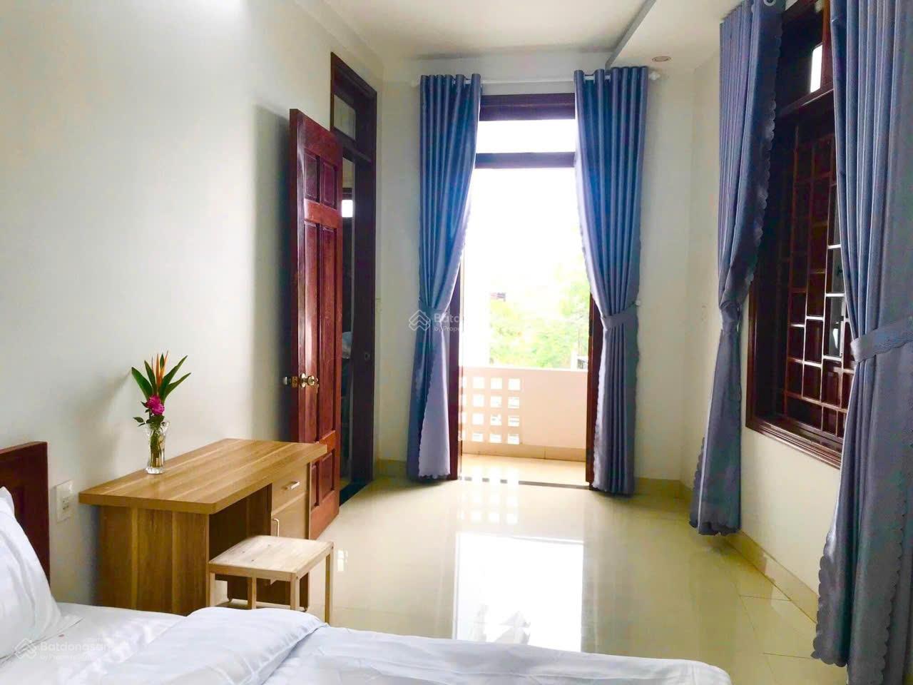 Bán nhà 3 tầng siêu đẹp mặt tiền đường Minh Mạng thành phố Huế giá như nhà kiệt Bán nhà 3 tầng siêu đẹp mặt tiền đường Minh Mạng thành phố Huế giá như nhà kiệt