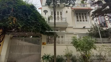 Chính chủ cho thuê biệt thự số 36A KĐT Trung Yên, phường Trung Hòa. Diện tích 220m2 x 4 tầng