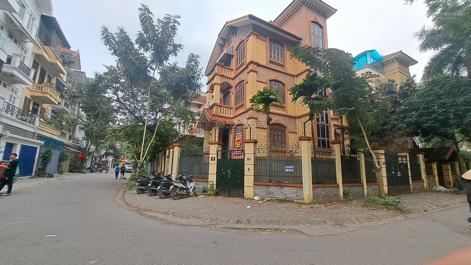 Cần bán gấp biệt thự Trung Yên, Yên Hòa căn góc 207m2 rất đẹp, pháp lý rõ ràng - Giá đầu tư