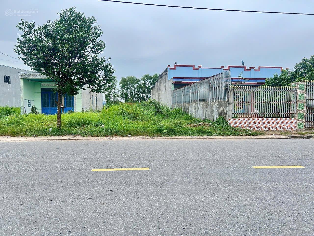 Đất mặt tiền đường 825 DT 7x53m giá 5,6 tỷ quá rẻ