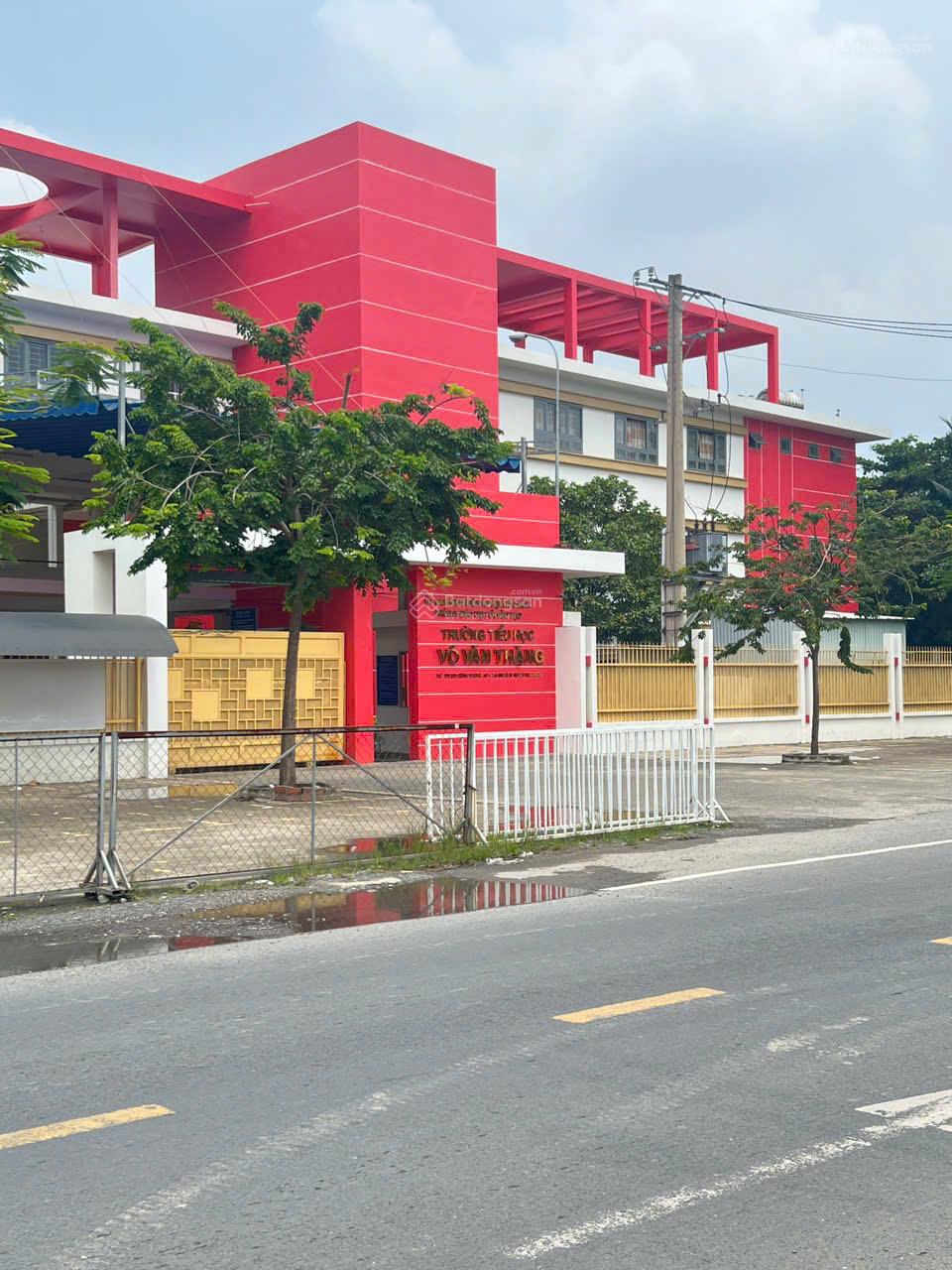 Bán gấp đất đường nhánh 12m Bùi Công Trừng Hóc Môn 105.6m2, ngang 5m giá rẻ 3,25 tỷ