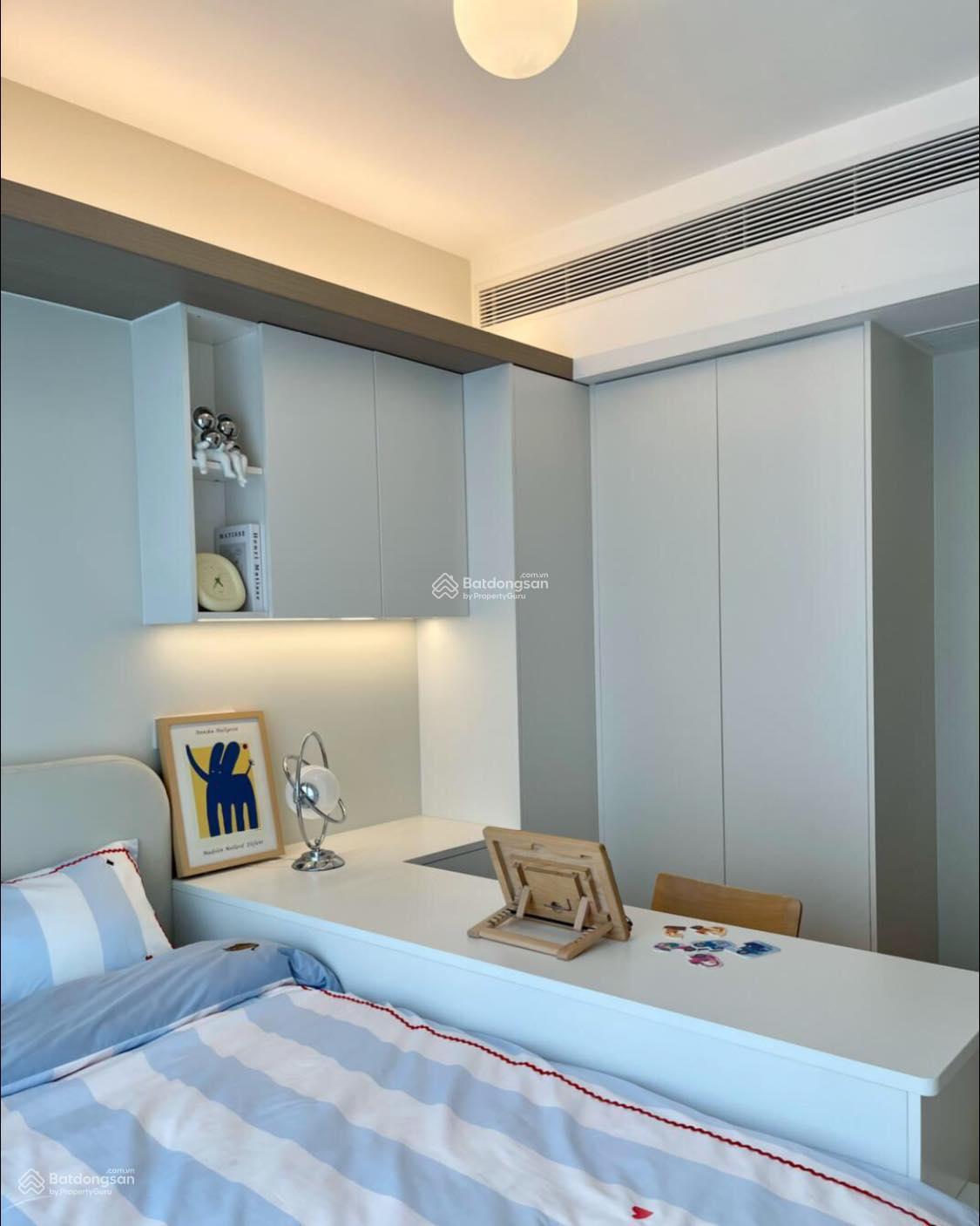 Cần cho thuê căn 3PN, 100m2 tại 360 Giải Phóng. LH: 0902 030 ***