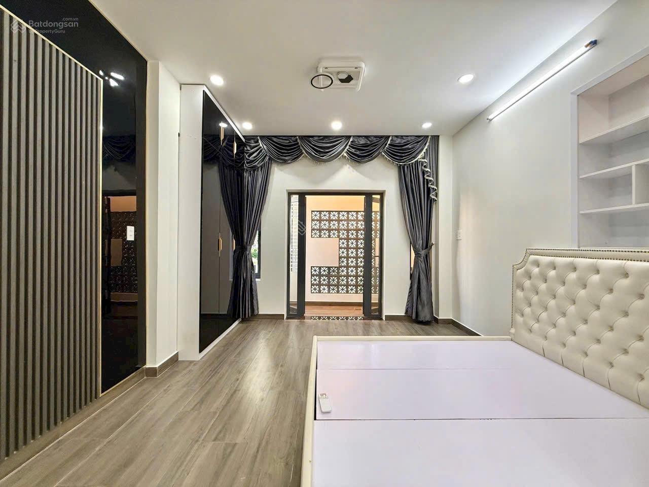 Bán nhà 2 mặt hẻm ô tô 6m Phan Đăng Lưu P. 1 Phú Nhuận; DT: 4,5x12m nhà 3 tầng. Giá 11,5 tỷ TL Bán nhà 2 mặt hẻm ô tô 6m Phan Đăng Lưu P. 1 Phú Nhuận; DT: 4,5x12m nhà 3 tầng. Giá 11,5 tỷ TL