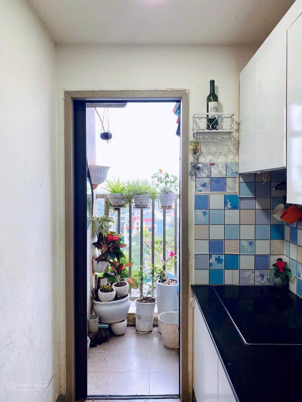 Sky 9 cần bán căn hộ 2PN, vị trí đẹp - full nội thất giảm giá chỉ 2.65 tỷ, sổ riêng hỗ trợ vay bank