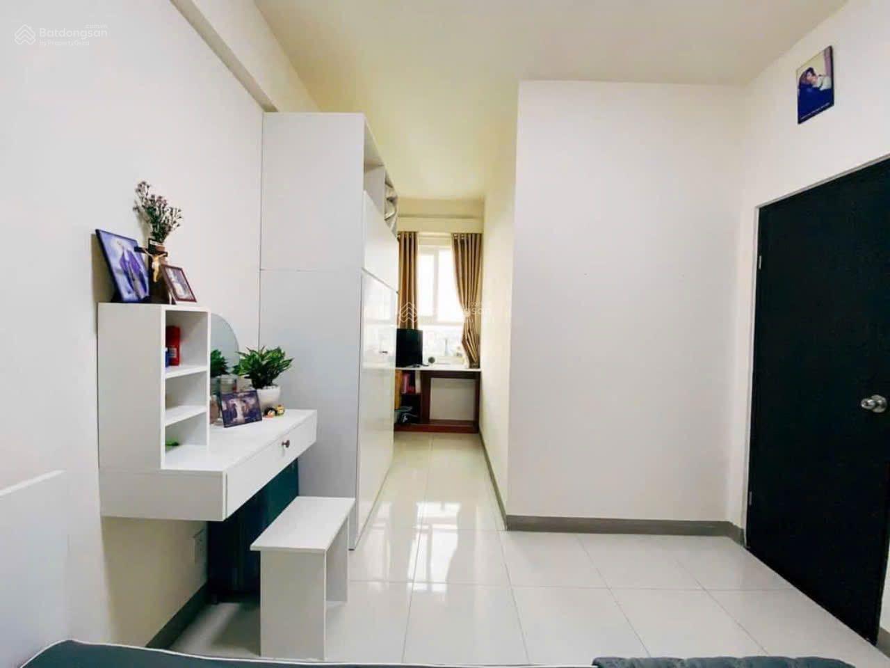 Sky 9 cần bán căn hộ 2PN, vị trí đẹp - full nội thất giảm giá chỉ 2.65 tỷ, sổ riêng hỗ trợ vay bank