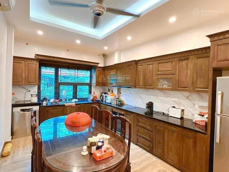 Nhà đẹp dân xây, 4 chỗ đỗ cửa, kinh doanh phố Khương Trung, Thanh Xuân, DT 44m2, chỉ 7.65 tỷ