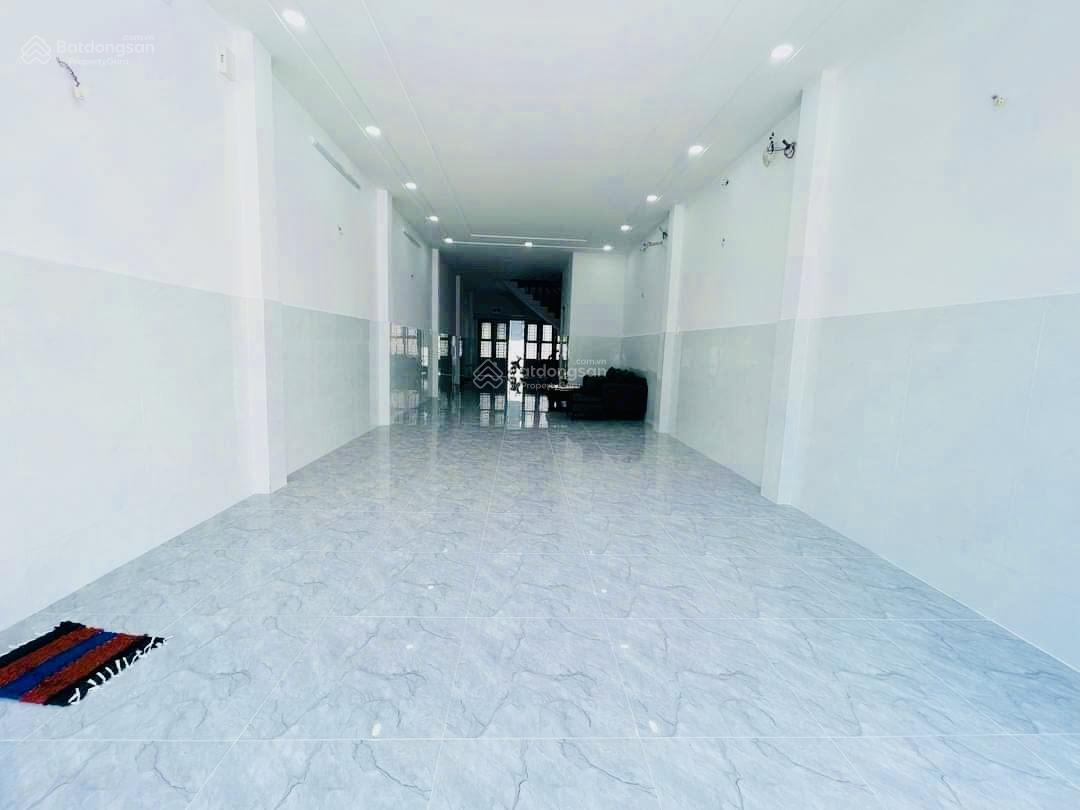 Bán nhà mặt tiền Nguyễn Tri Phương P. 7 VT xây 3lầu vị trí buôn bán cực tốt. Giá 17,5 tỷ TL