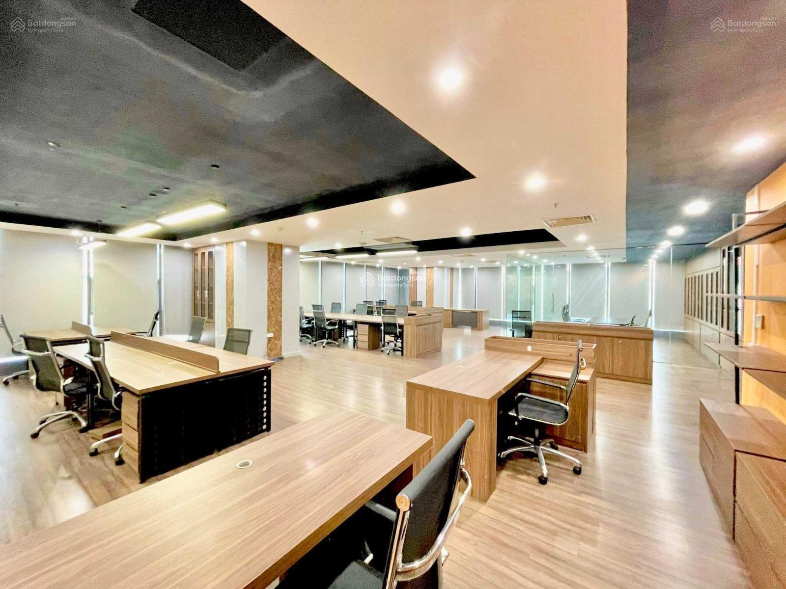 Cho thuê văn phòng 100m2 tại đường Lý Nam Đế, Hoàn Kiếm giá 15 triệu vnd Cho thuê văn phòng 100m2 tại đường Lý Nam Đế, Hoàn Kiếm giá 15 triệu vnd