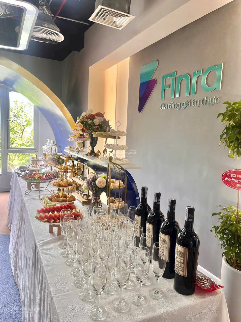 Cho thuê văn phòng đẹp tại HC Golden City, giá 150k/m2 dt 100m2 - 150m2 - 300m2 - 600m2 - 1000m2 Cho thuê văn phòng đẹp tại HC Golden City, giá 150k/m2 dt 100m2 - 150m2 - 300m2 - 600m2 - 1000m2