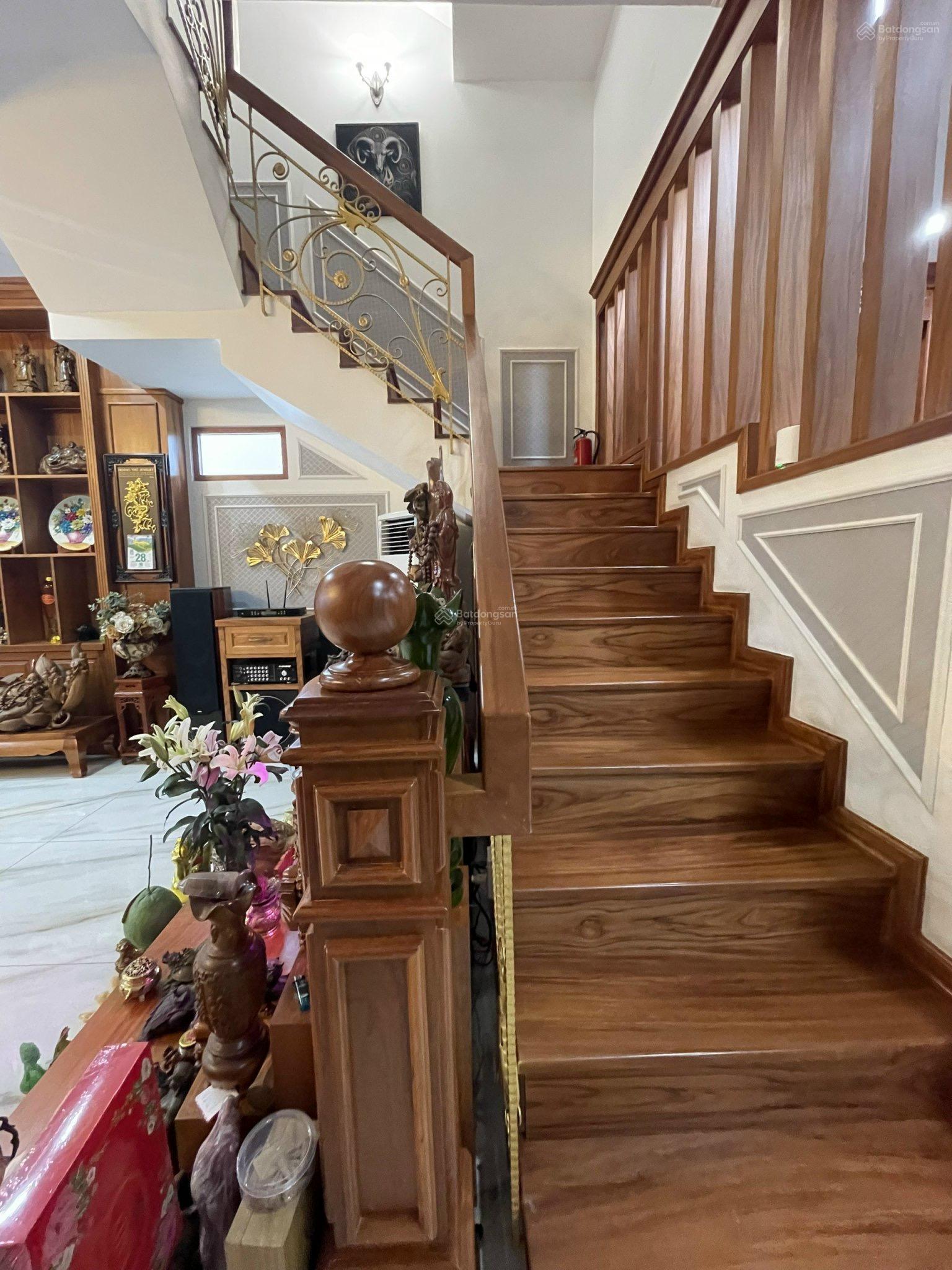 Chủ kẹt tiền cần bán biệt thự 3 tầng đẹp lung linh Hiệp Bình Chánh, Thủ Đức