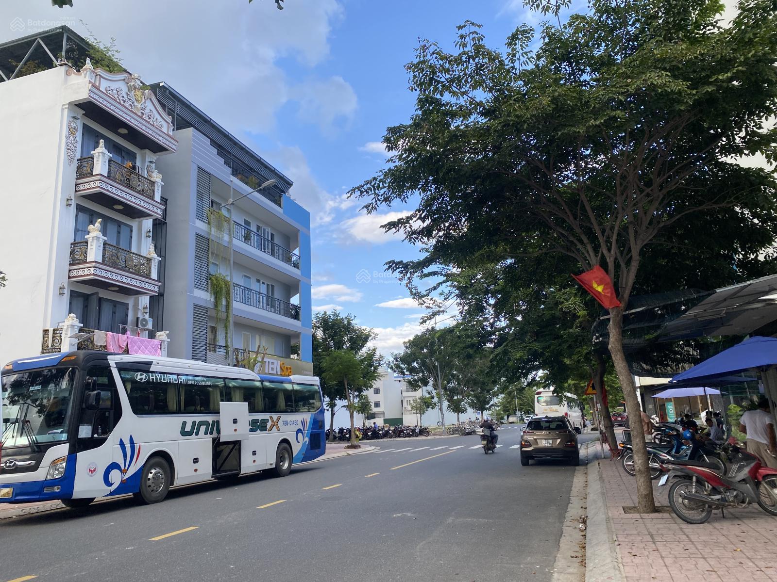 Lô đất sạch đẹp đường Số 7 Hà Quang 2, vị trí gần đường Số 2. Xung quanh đang xây dựng nhiều