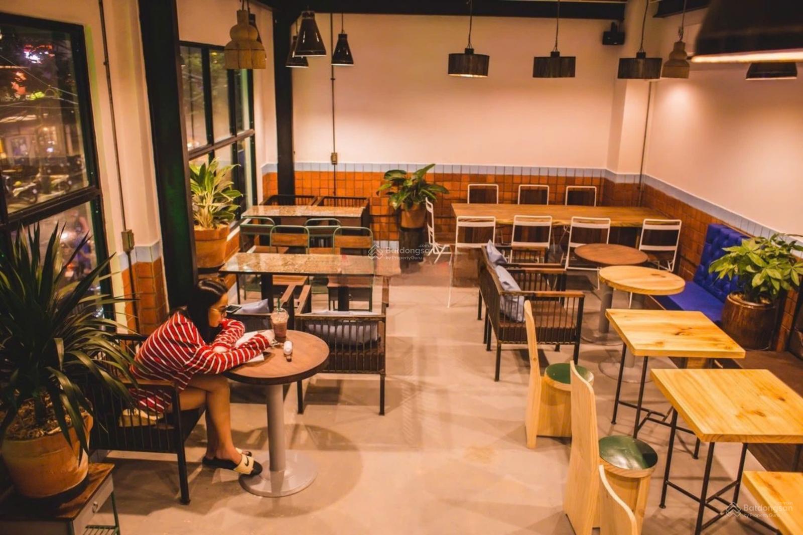 Cho mặt tiền kinh doanh khu Bàu Cát, Phường 14, quận Tân Bình. Cho mặt tiền kinh doanh khu Bàu Cát, Phường 14, quận Tân Bình.