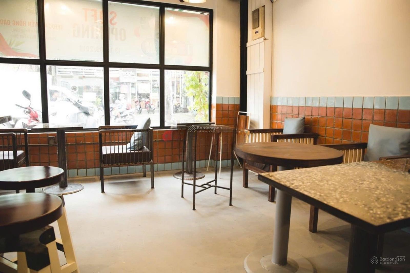 Cho mặt tiền kinh doanh khu Bàu Cát, Phường 14, quận Tân Bình. Cho mặt tiền kinh doanh khu Bàu Cát, Phường 14, quận Tân Bình.