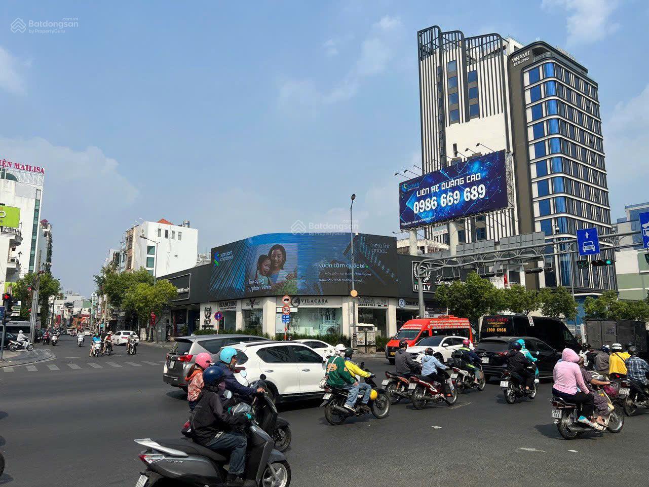 Bán nhà góc 2 mặt tiền đường Nguyễn Văn Trỗi - Huỳnh Văn Bánh, Phường 17, Phú Nhuận