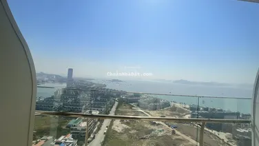 Chính chủ cần bán căn studio tầng cao cắt lỗ view trực vịnh biển Hạ Long, giá tốt nhất thị trường