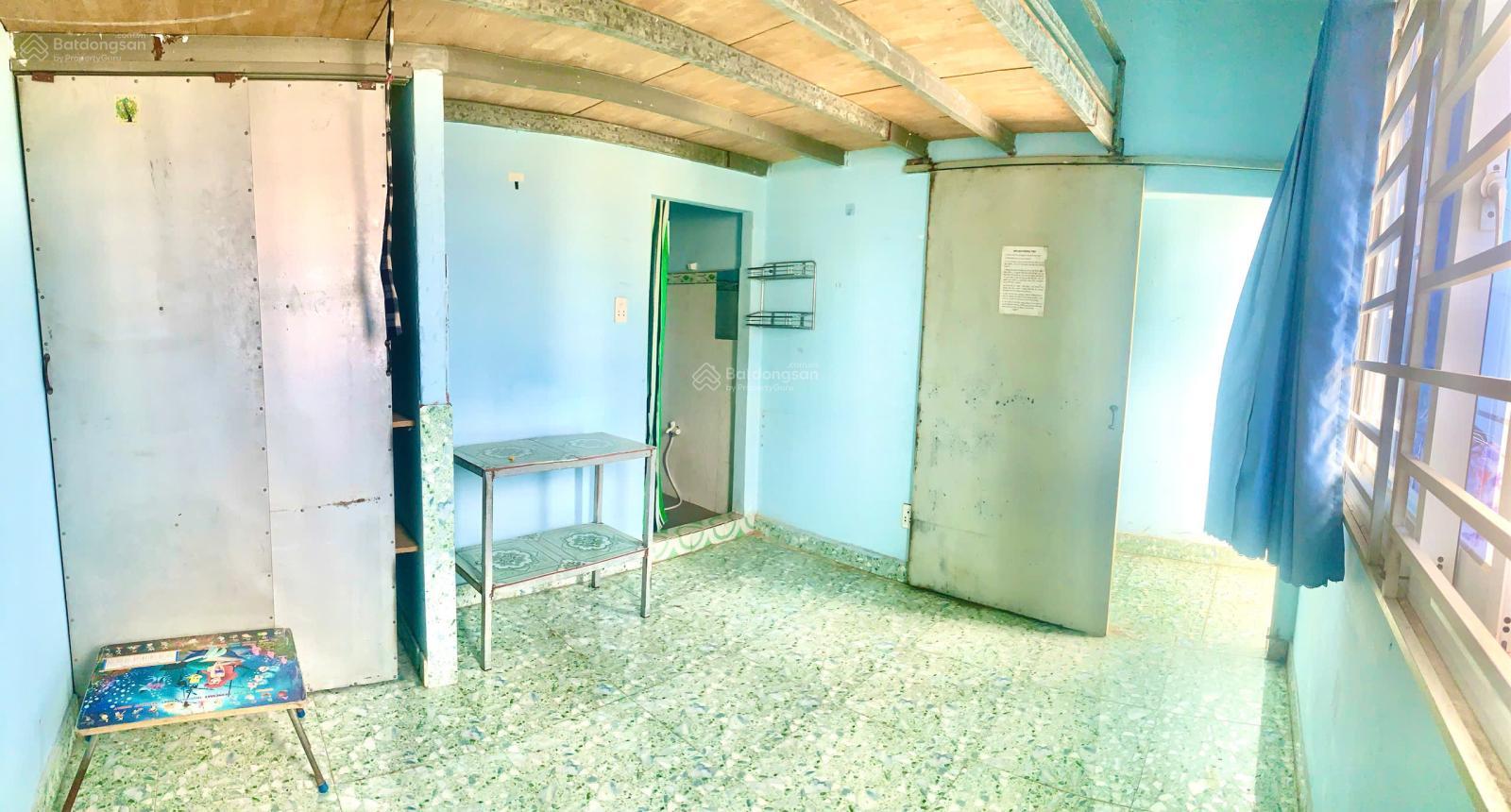 Cho thuê phòng mới có gác, cửa sổ rộng 20m2. Khu vực an ninh yên tĩnh giáp Q10, 11, Tân Bình