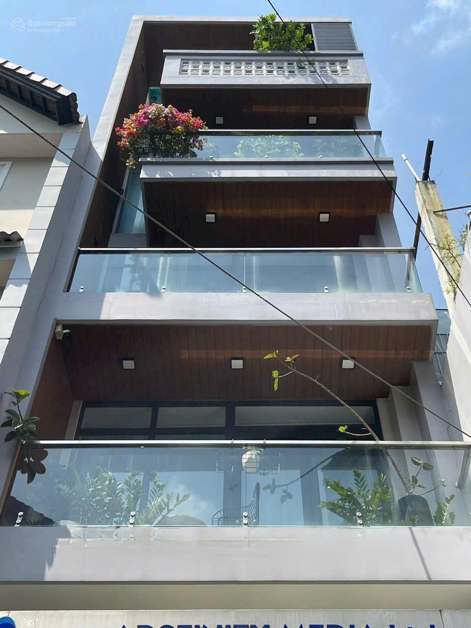 Cần cho thuê nhà HXH 220/2A Xô Viết Nghệ Tĩnh P. 21 Q. Bình Thạnh gần Nguyễn Cửu Vân