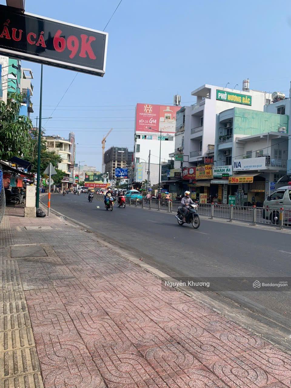 Siêu hót! Giảm mạnh góc 2 mặt tiền Đồng Đen, Tân Bình (DT: 11x25m) 3T - HĐT: 195 tr/th giá 38 tỷ