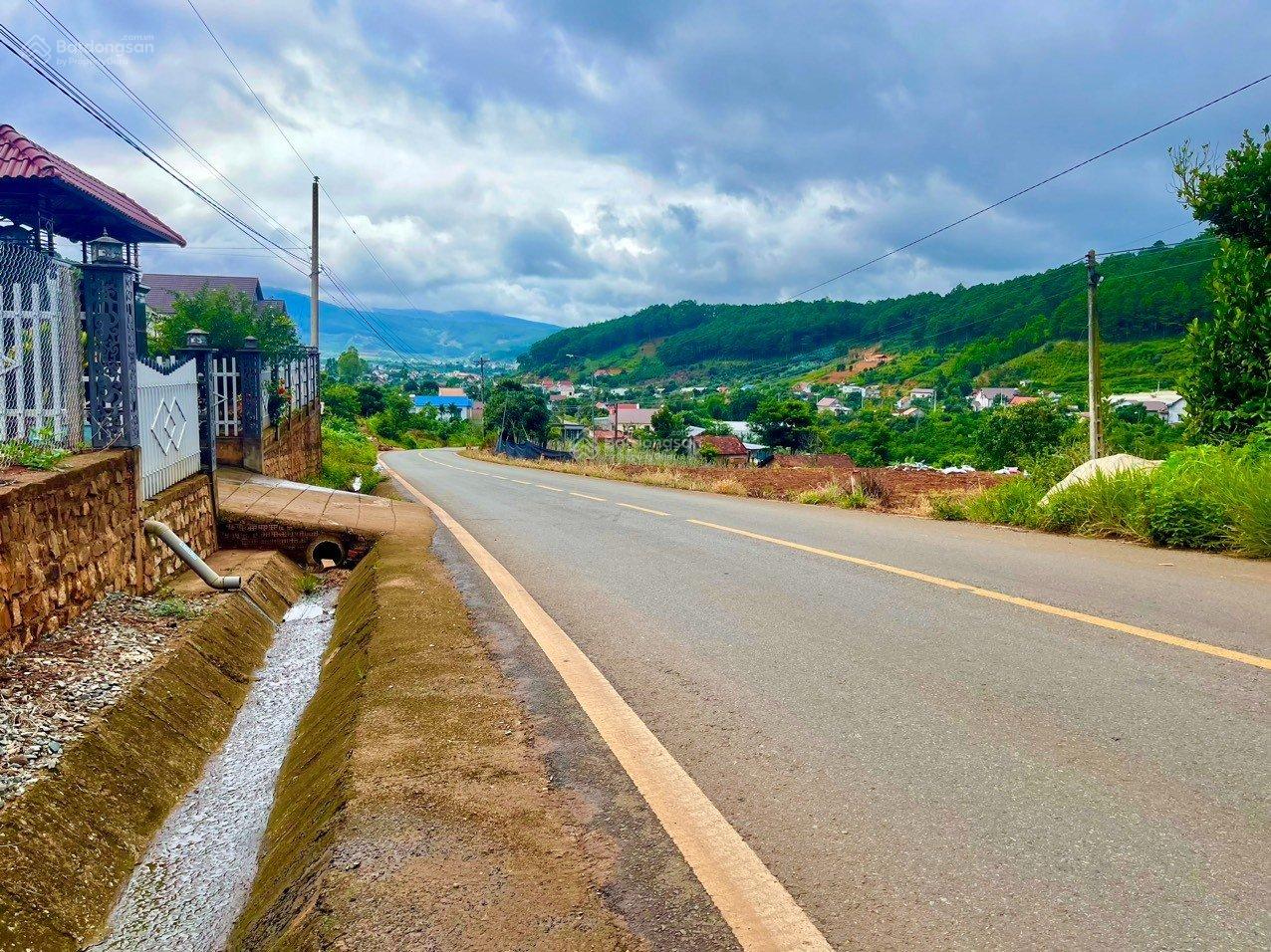 [ Giảm 600 triệu ] Bán 550m2 , 10m MT nhựa DH93 - Ngay KDL Thác Voi - Chùa Linh Ẩn.Cách Đà Lạt 25km