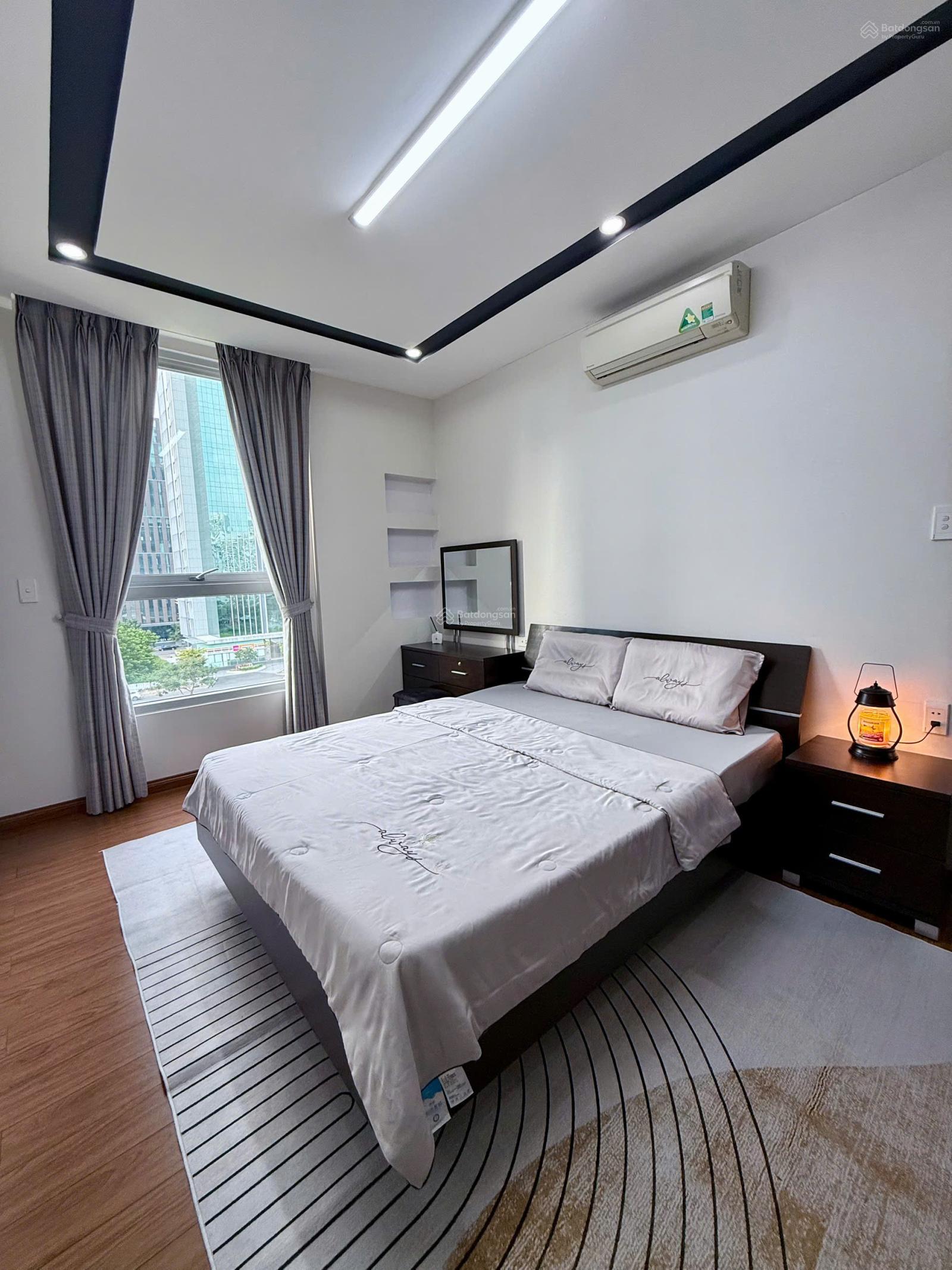 Gấp. Chủ gửi bán gấp căn hộ Duplex 3PN - Star Hill, 146m2, view 3 mặt thoáng, giá 12,5 tỷ