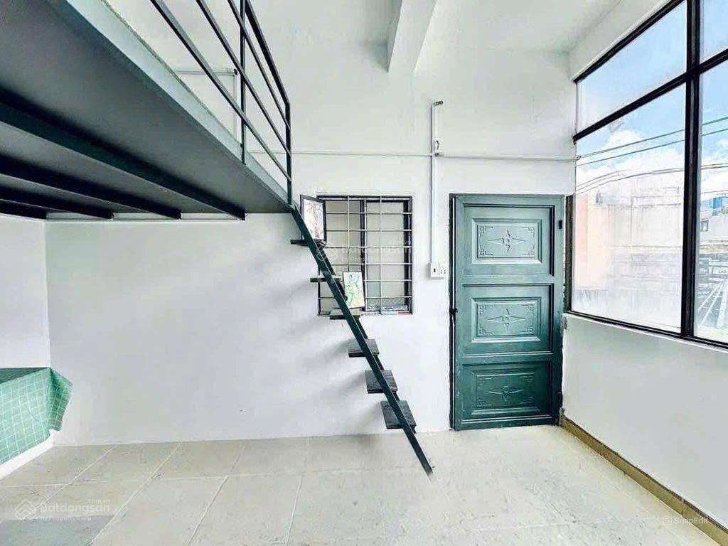 Cho thuê phòng trọ có gác, cửa sổ thoáng gần trường cao đẳng Công Thương Quận 9