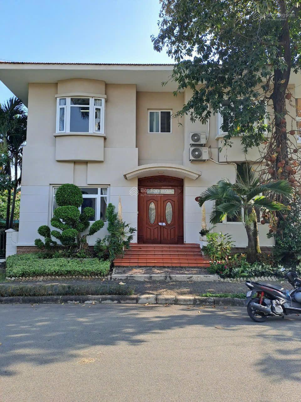 Bán biệt thự Phú Gia Phú Mỹ Hưng Q7 giá chỉ có 83,5tỷ(rẻ nhất) 317M2. LH: 0907 263 *** Thanh Mỹ