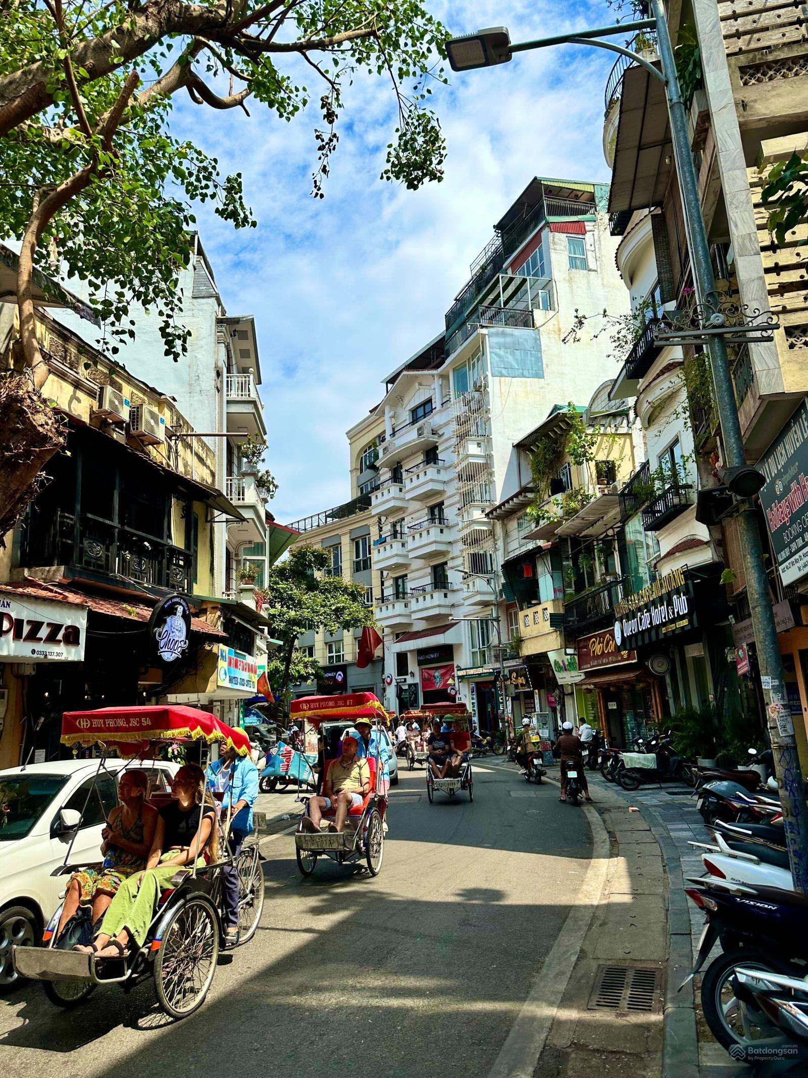 Cần Bán Nhà Phân Lô Quân Đội Phố Lý Nam Đế, Hoàn Kiếm. DT 75m2 x 5T, MT 4,5m. Ngõ to - Cách MP 50m Cần Bán Nhà Phân Lô Quân Đội Phố Lý Nam Đế, Hoàn Kiếm. DT 75m2 x 5T, MT 4,5m. Ngõ to - Cách MP 50m