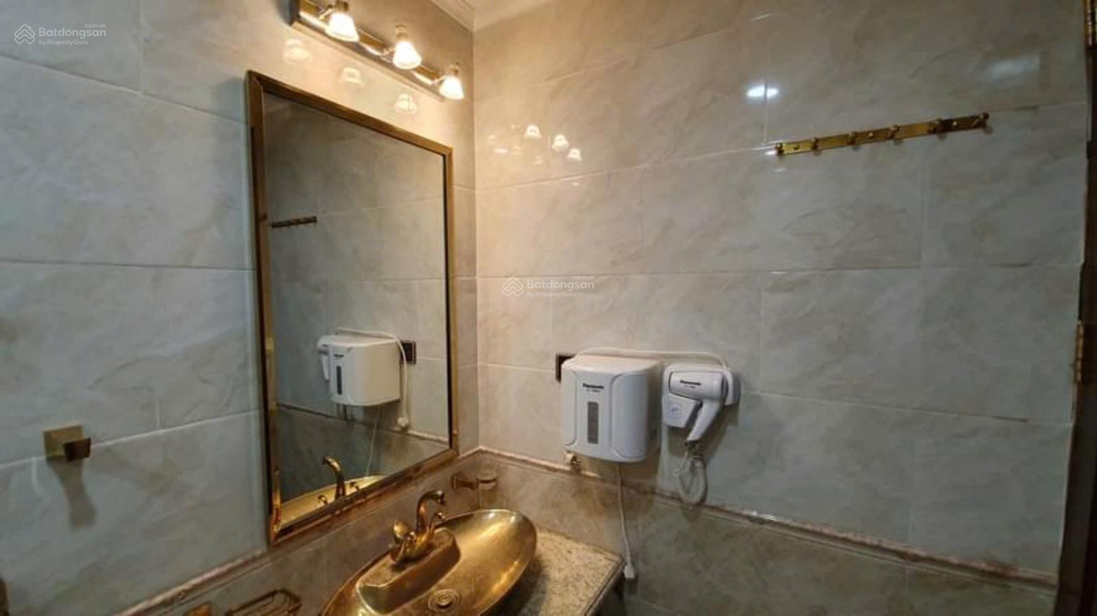 Chính chủ La Casta Văn Phú 73m2 MT 5m nhà sửa mới đẹp thang máy, kinh doanh đg 19,5m giá 25 tỷ