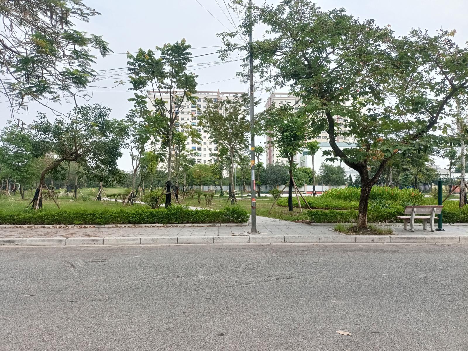 Bán đất KĐT Tân Hồng - Đông Ngàn, giá ưu đãi 7,5 tỷ vnd, diện tích 100m2. Facebook Nguyễn Hùng Sơn