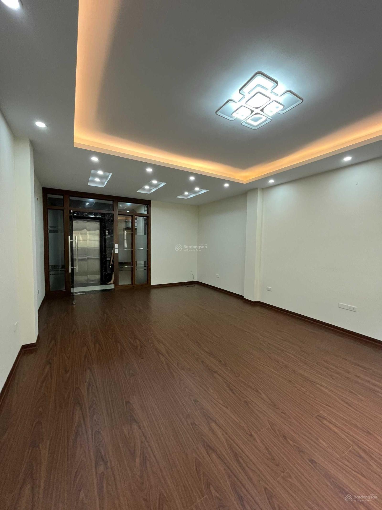 Cho thuê văn phòng Mỗ Lao - Thanh Bình 50m2/tầng, thang máy