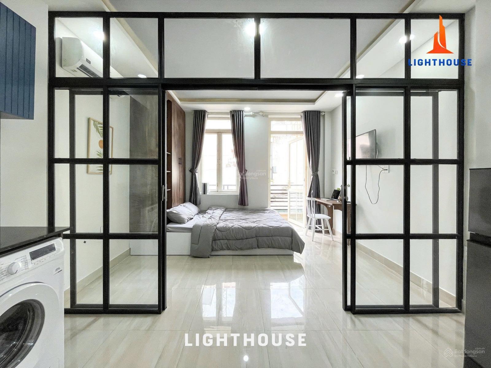 Căn hộ tách bếp full nội thất giá siêu ưu đãi siêu thoáng ngay đường 3/2