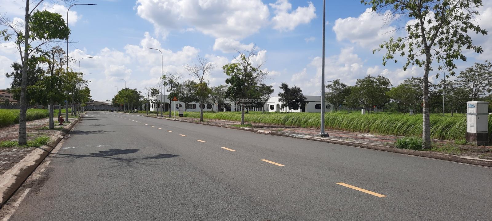 Cần bán nhanh Lago Centro DT: 80m2, giá 1,250 tỷ sổ đỏ sang tên ngay