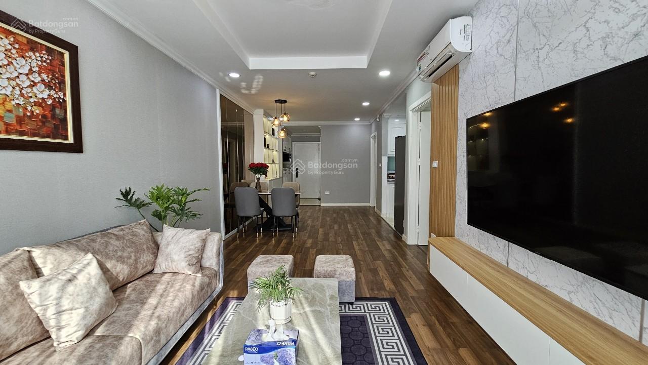 Chính chủ bán CH 3N-2VS. Dt: 110m. Giá: 8 tỷ. Đc: C14 - Bộ Công An, Tố Hữu. Nội thất đầy đủ. Chính chủ bán CH 3N-2VS. Dt: 110m. Giá: 8 tỷ. Đc: C14 - Bộ Công An, Tố Hữu. Nội thất đầy đủ.