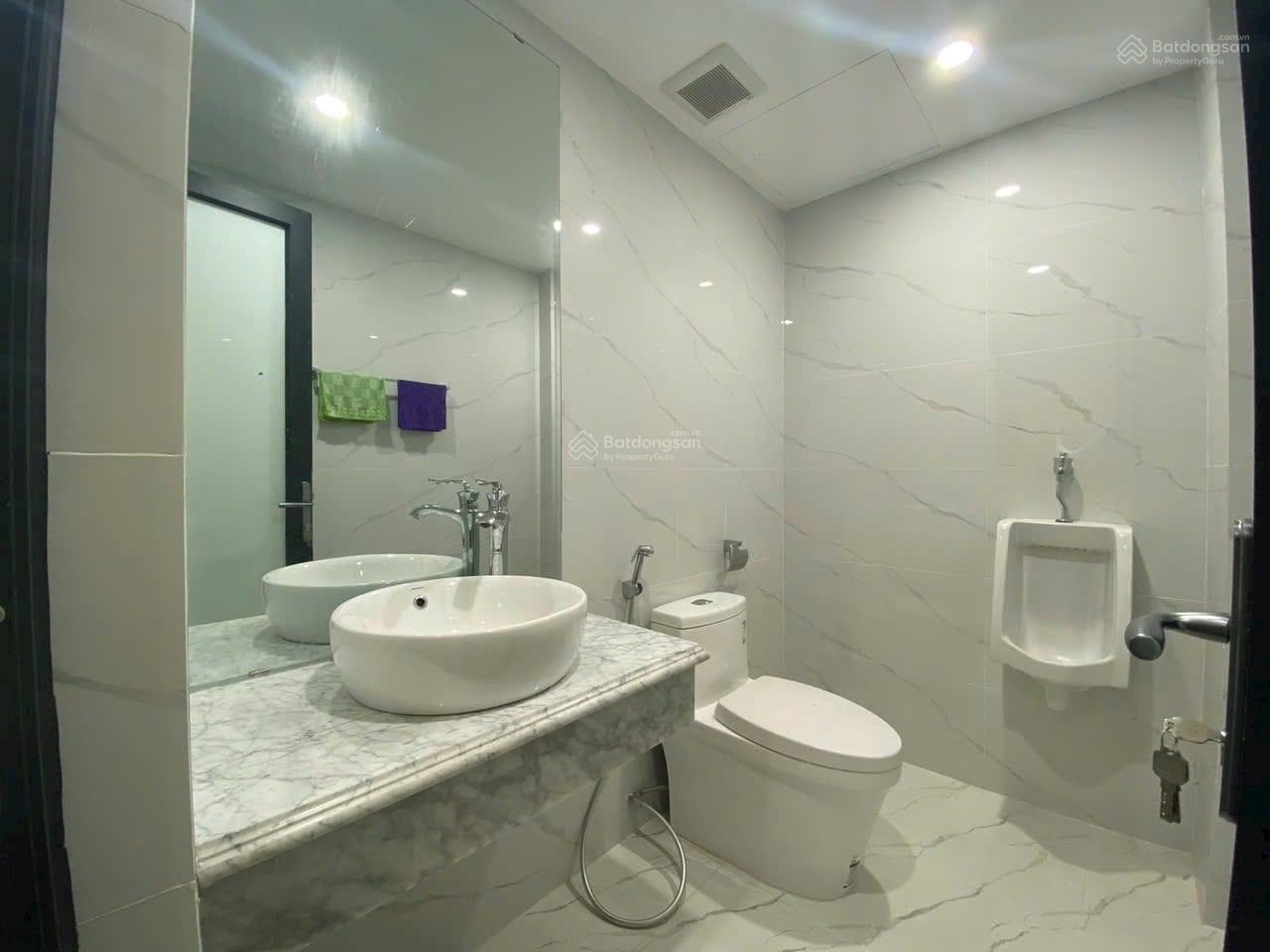 Bán toà nhà văn phòng - mặt Hồ Ba Mẫu. 390m2 x 9T - giá 228 tỷ Bán toà nhà văn phòng - mặt Hồ Ba Mẫu. 390m2 x 9T - giá 228 tỷ