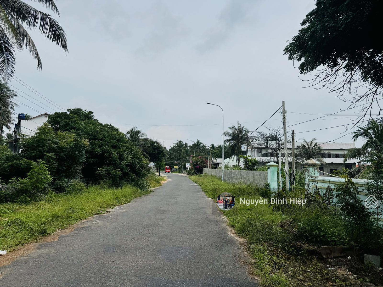 Bán 3700m2 thổ cư view biển mặt tiền Nguyễn Cơ Thạch, Mũi Né giá tốt 6tr/m2