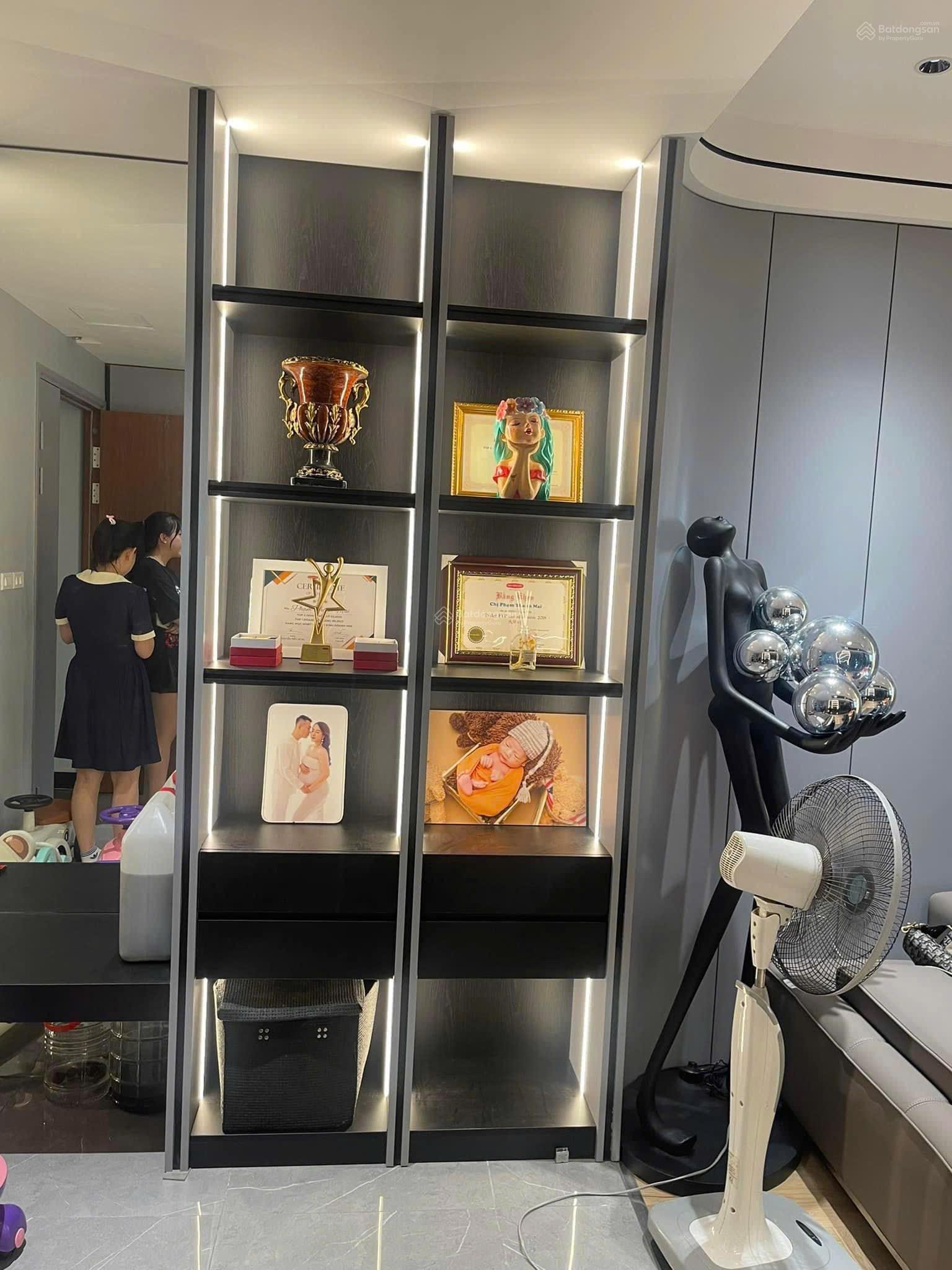 Chính chủ bán gấp căn 3N2VS 108 m2 tại Việt Đức Complex nội thất siêu đẹp, giá 7.6 tỷ