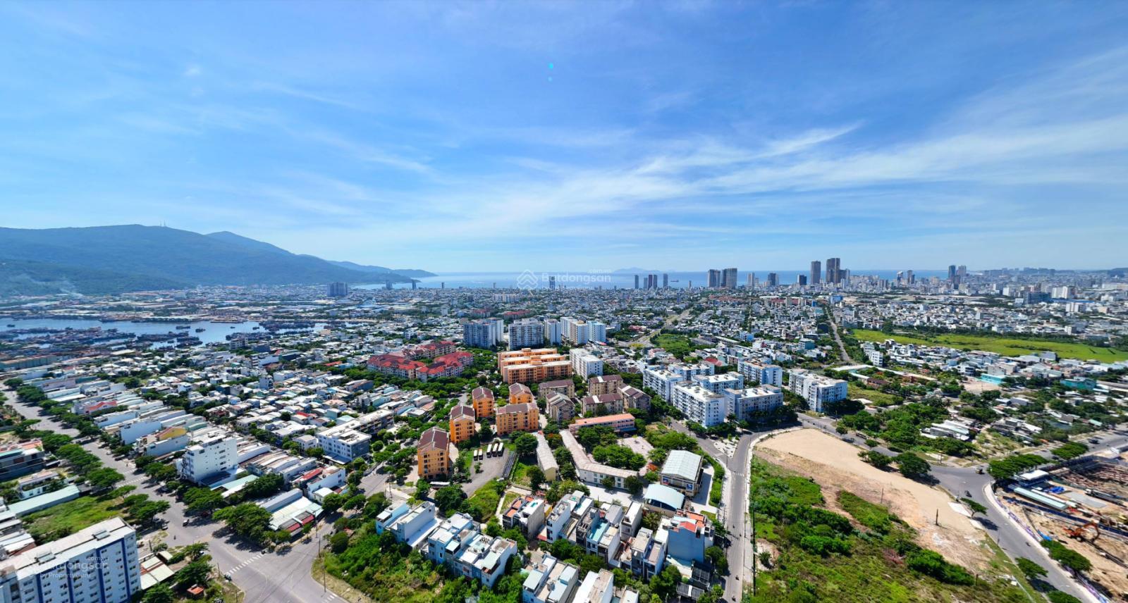 Siêu phẩm - Cần bán căn hộ Peninsula 2 phòng ngủ 64m2 tầng 26, view trực biển Mỹ Khê. Sổ đỏ lâu dài Siêu phẩm - Cần bán căn hộ Peninsula 2 phòng ngủ 64m2 tầng 26, view trực biển Mỹ Khê. Sổ đỏ lâu dài