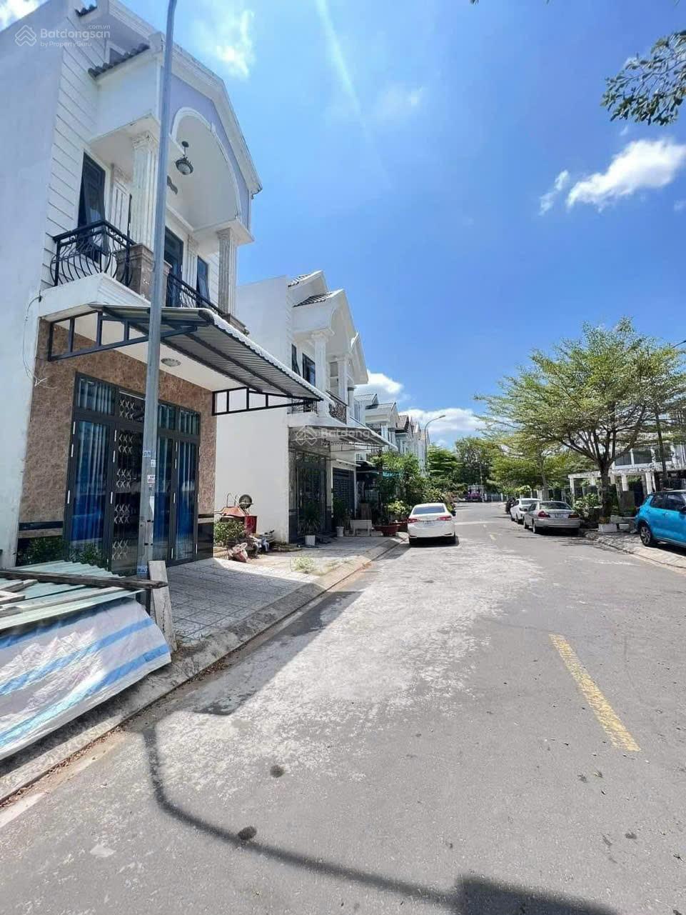 Siêu hot, Ngân hàng thanh lý gấp lô đất MTĐ Âu Cơ, TX. Lagi, 100m2, Giá: 790tr, SHR, LH: 0909 583 ***