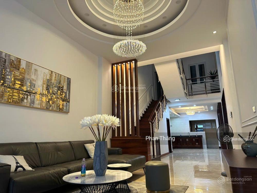 Mặt tiền Nguyễn Chí Thanh, Phường 7, Quận 10, 4.2m x 18m, DTCN 74m2 giá 29 tỷ TL 0906 998 ***