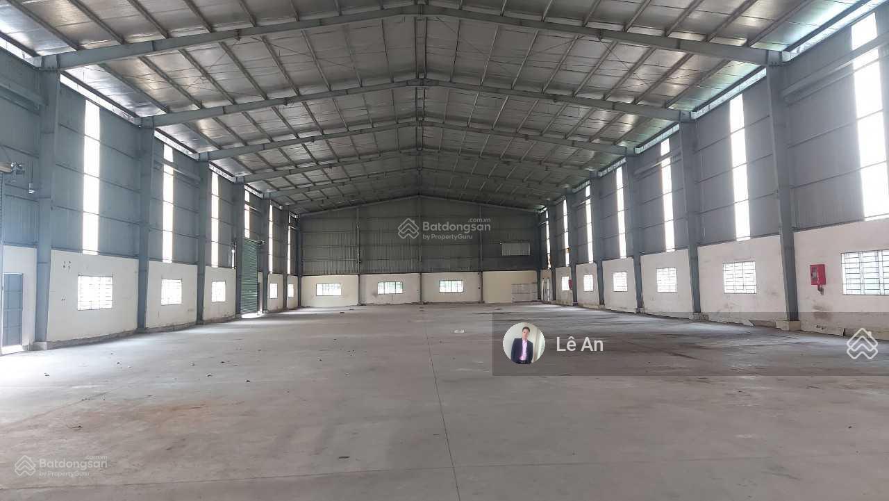 Cần bán nhà kho hiện đang cho thuê. DT 1600m2 đất SKC. Tại Lê Thị Riêng Phường Thới An, Q12 Cần bán nhà kho hiện đang cho thuê. DT 1600m2 đất SKC. Tại Lê Thị Riêng Phường Thới An, Q12