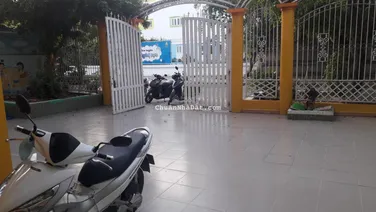 Cho thuê biệt thự lớn KDC Bình Hưng, Bình Chánh (gần bến xe Quận 8, TP. HCM)