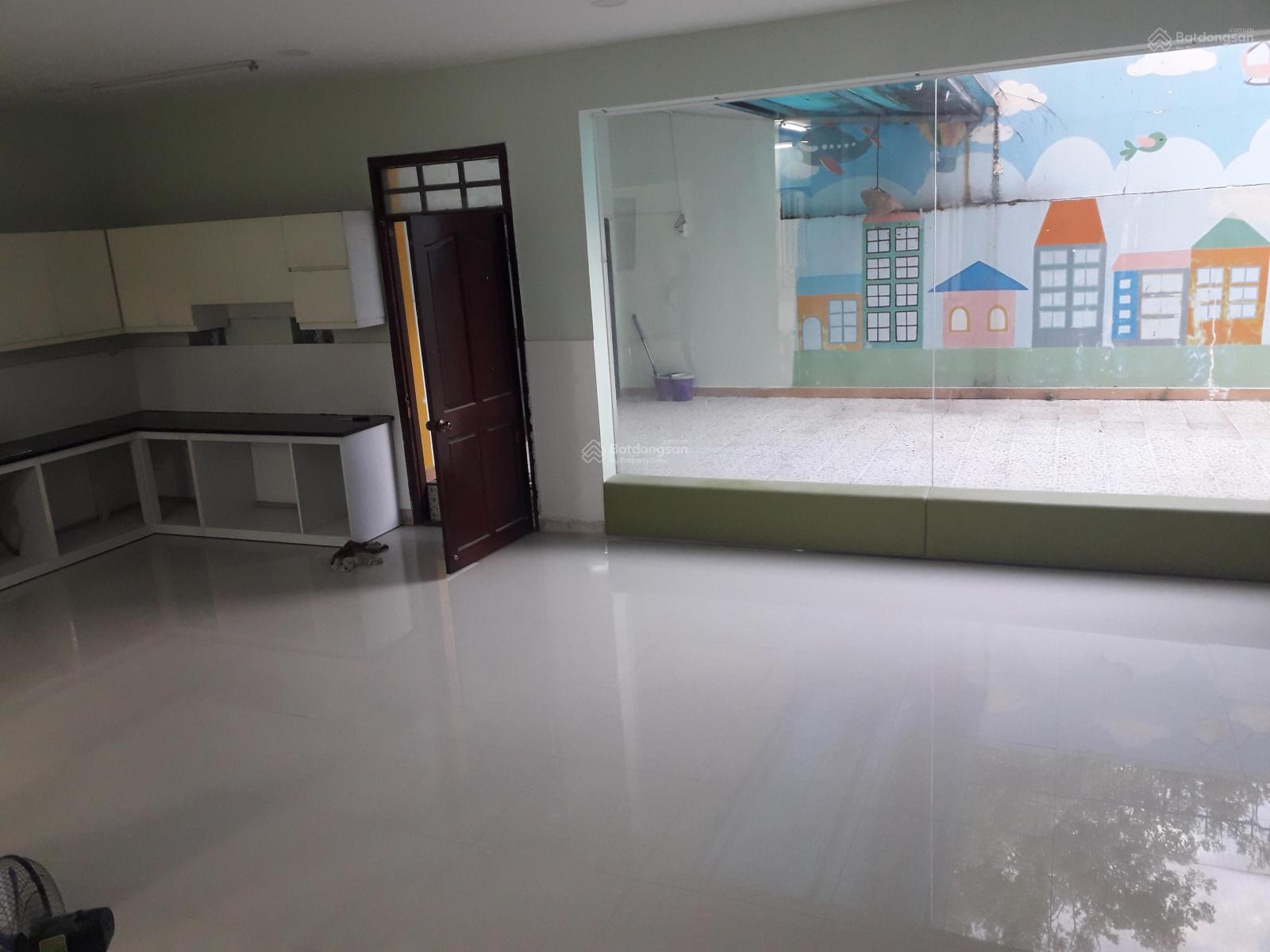 Cho thuê biệt thự lớn KDC Bình Hưng, Bình Chánh (gần bến xe Quận 8, TP. HCM)