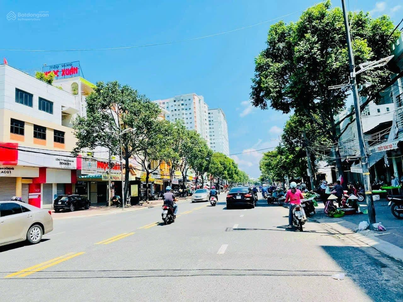 Bán 314m2 đất mặt tiền Xô Viết Nghệ Tĩnh TP. VT vị trí đẹp lô góc. Ngang rộng. Giá 26,5 tỷ TL mạnh