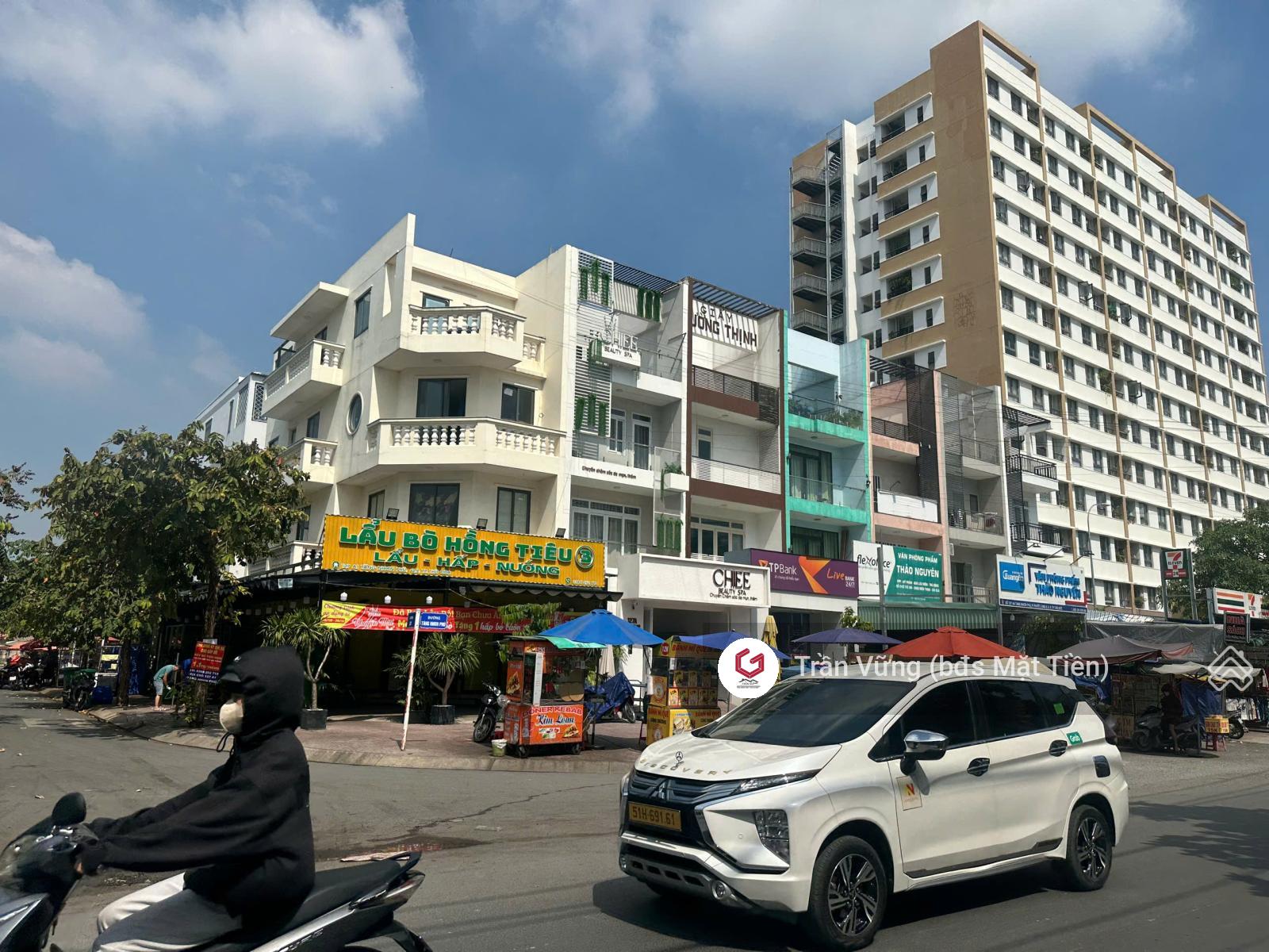 Bán nhà MT Tăng Nhơn Phú trường CĐ Công Thương, 5x25m=125m2. HĐ thuê 45 triệu/tháng. Giá 17,5 tỷ