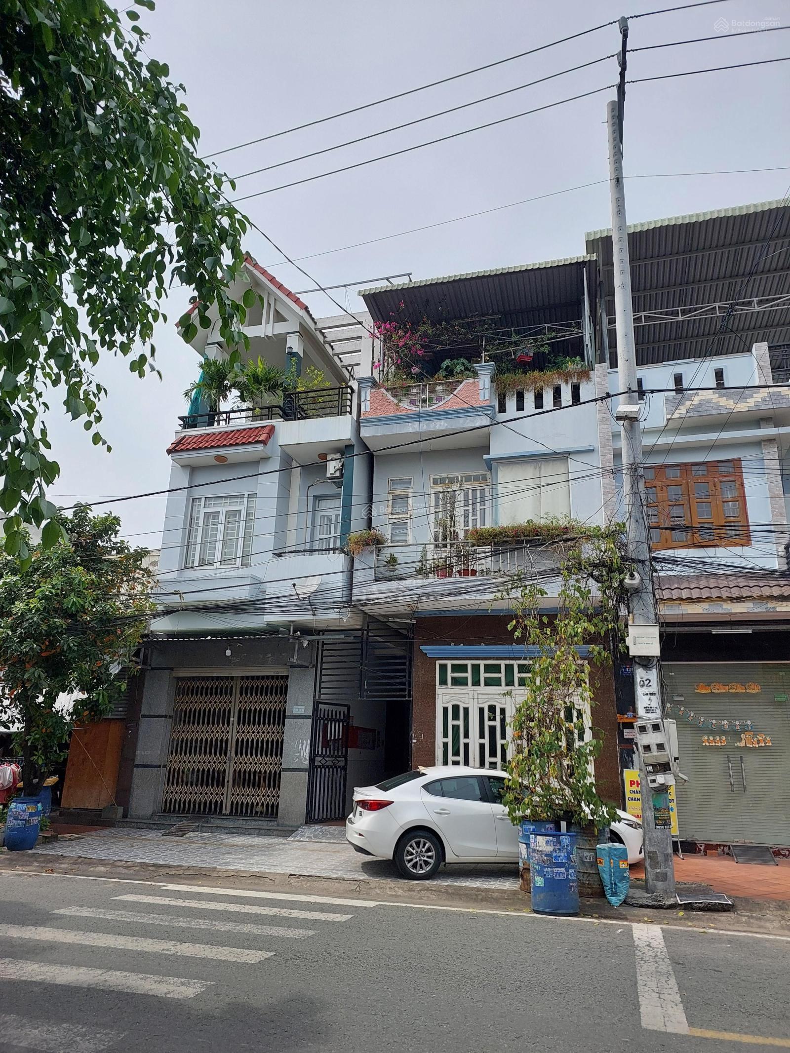 Bán nhà lầu đường chính D16 thu nhập ổn định giá tốt trong khu.. Bán nhà lầu đường chính D16 thu nhập ổn định giá tốt trong khu..