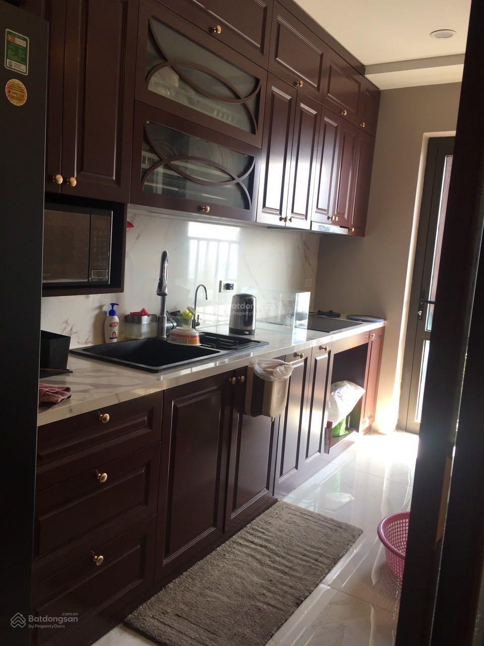 Cho thuê CHCC Hòa Bình Green 376 đường Bưởi, Ba Đình, nội thất đẹp 105m2, 3PN, có slot oto,20 tr/th